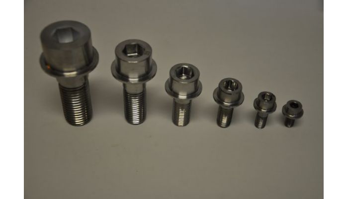APP 1 Hjulskruv/impeller bolt